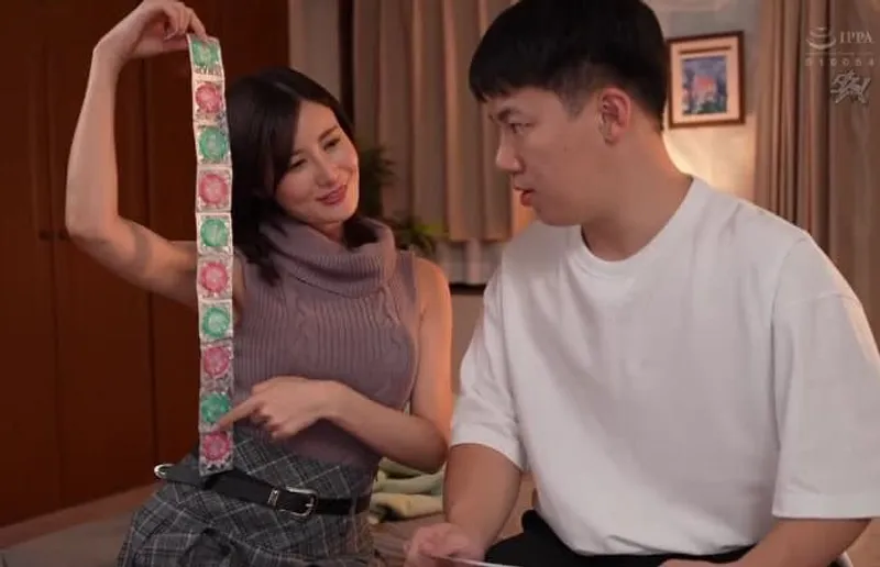 Bị con ghệ bỏ vì nhu cầu tình dục quá cao, chị gái tìm đến cậu em trai